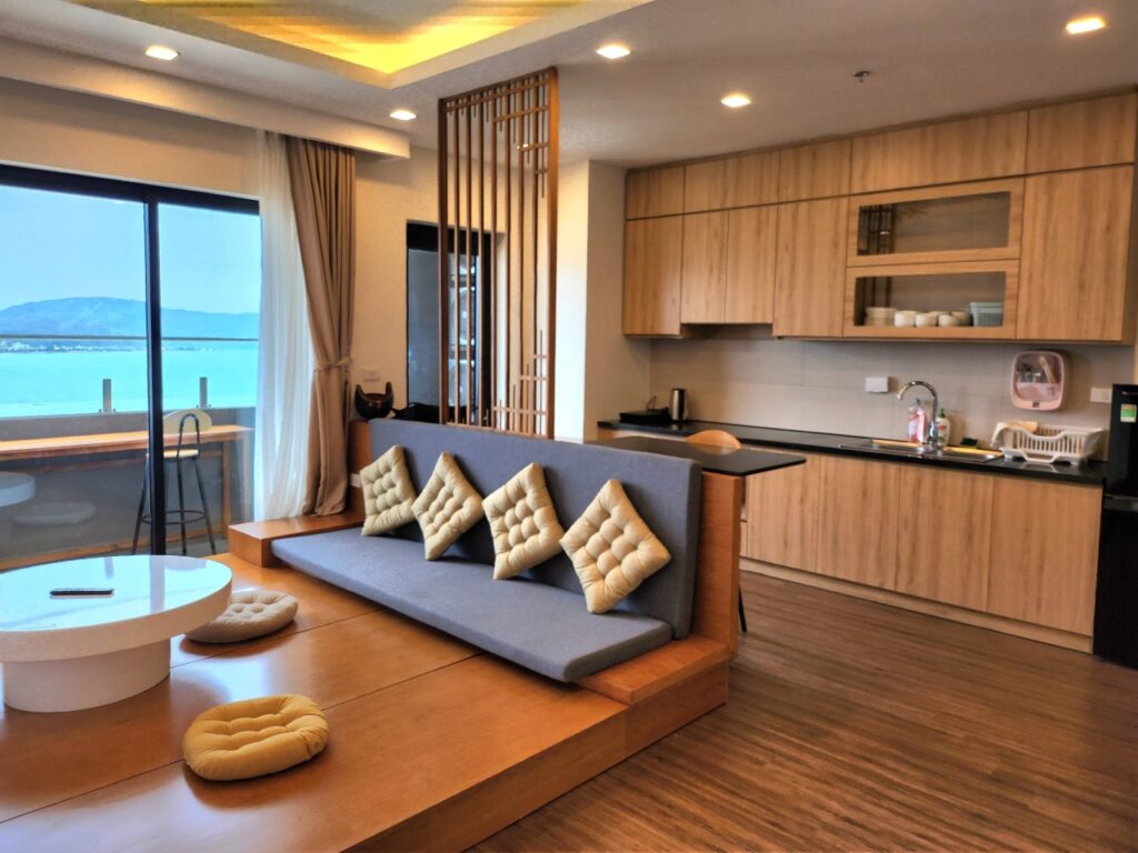 Có rất nhiều lý do nên mua Condotel FLC Sea Tower Quy Nhơn